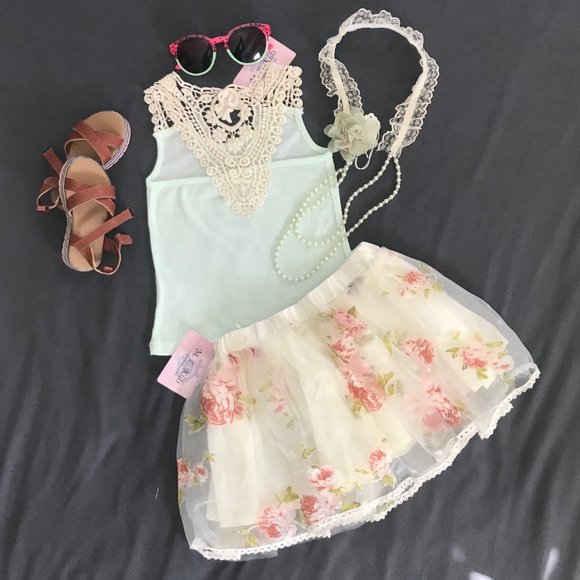 Girl's Tank -Lace Back -Natural Lace - Picture 2 of 8